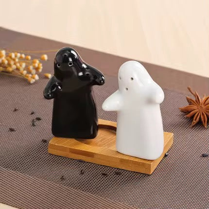 Hugging Ceramic Salt & Pepper Shaker Set