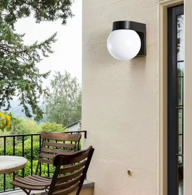 Minimal Globe outdoor Wall Light