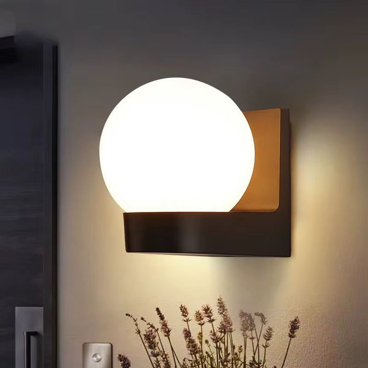 Minimal Globe outdoor Wall Light