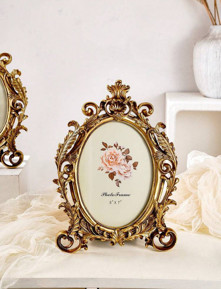 Vintage Ornate Gold Oval Photo Frame