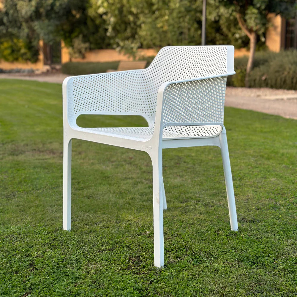 OUTDOOR Dot Armchair