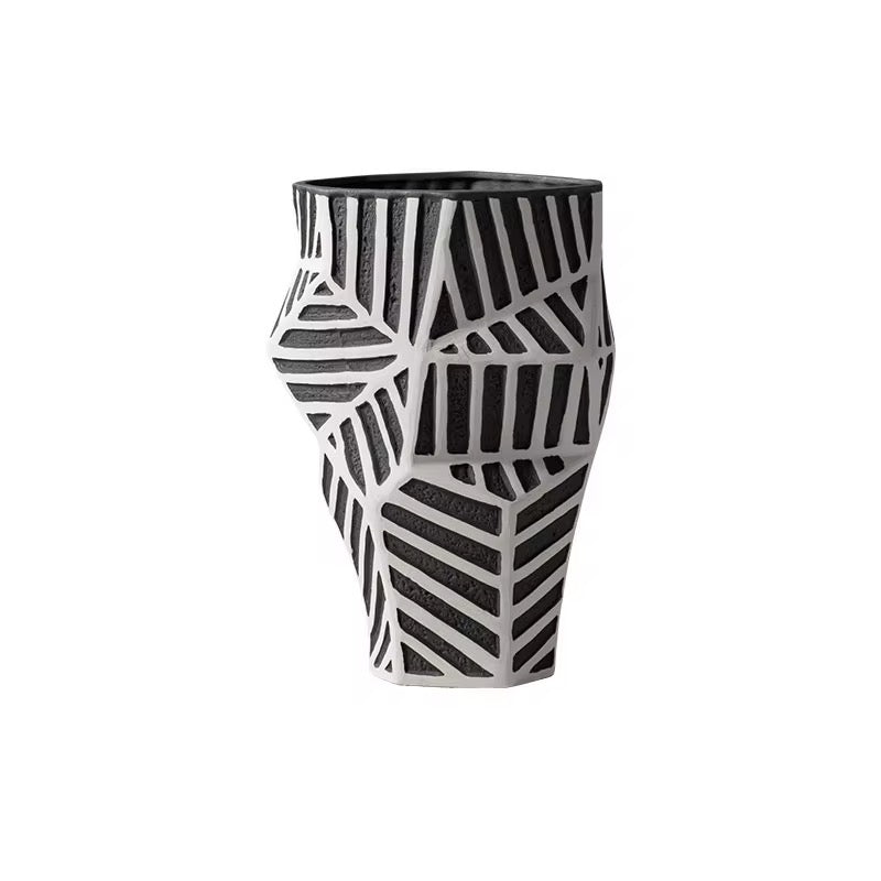 Abstract Black & White Ceramic Vase(1 piece)