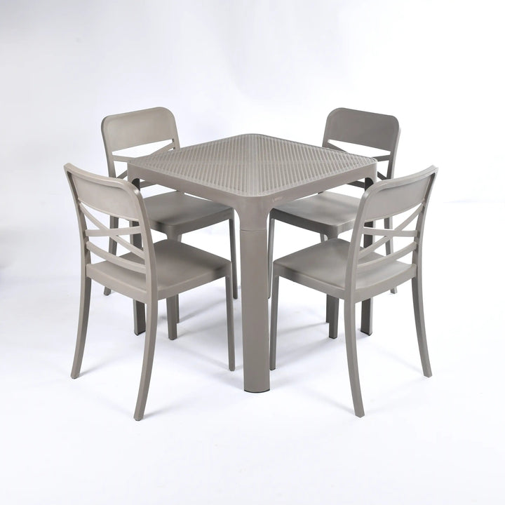 4 Flexi Chairs + Dot Standard Table