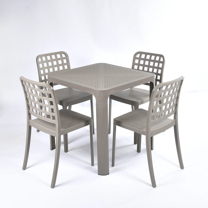 4 Flexi Chairs + Dot Standard Table