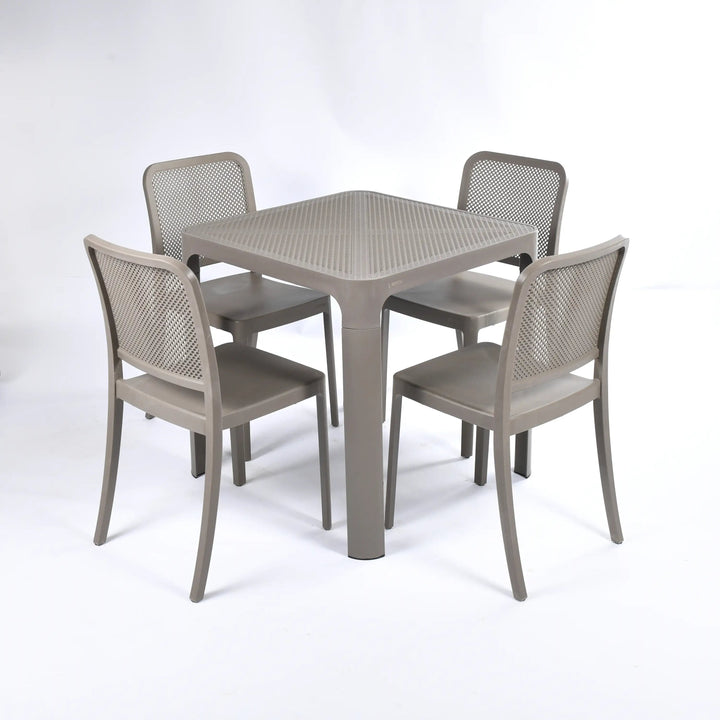 4 Flexi Chairs + Dot Standard Table