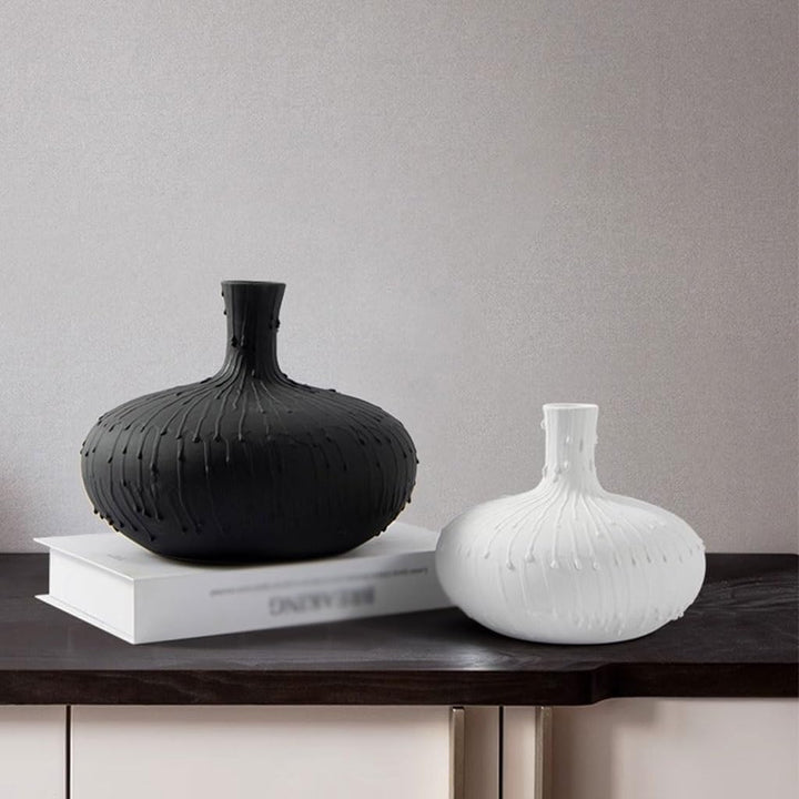 Minimalist Ceramic Vase Set of 2 “ Black & White