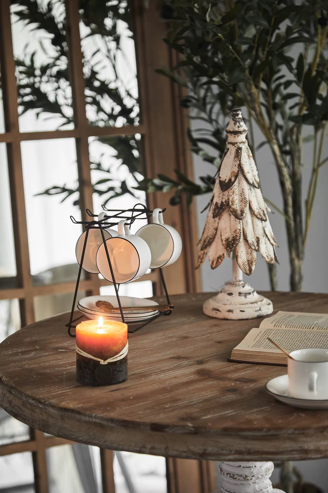 Vintage Pedestal Round Table