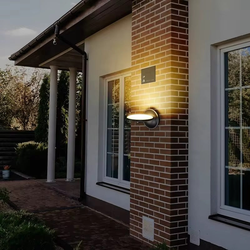 Round LED Outdoor Wall Light