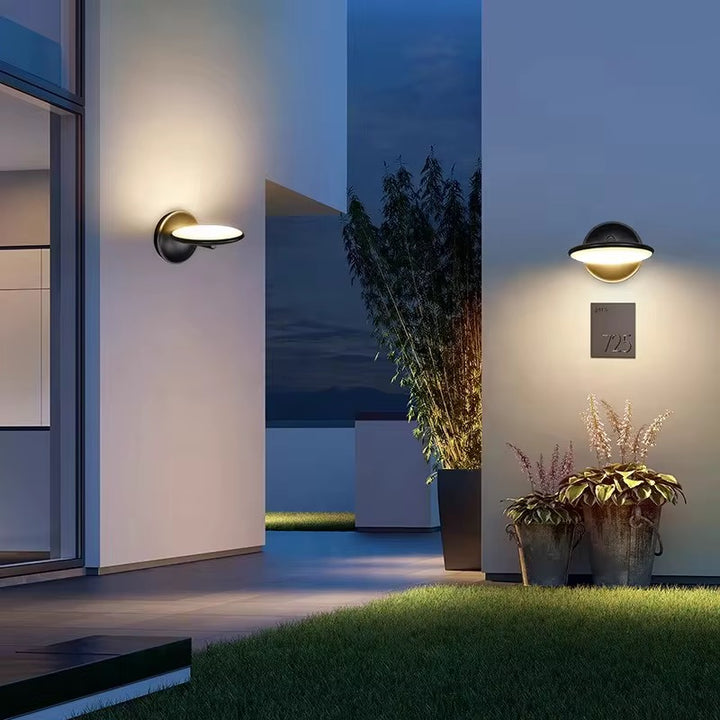 Round LED Outdoor Wall Light