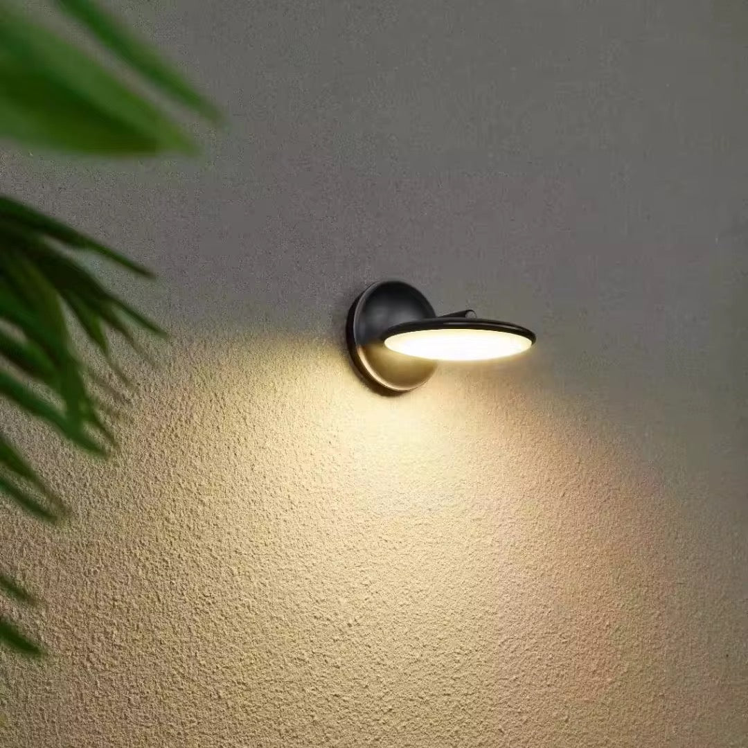 Round LED Outdoor Wall Light