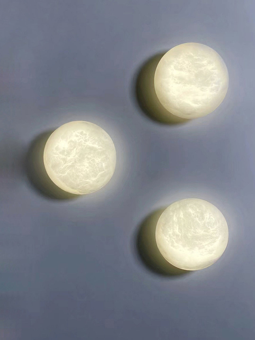 Modern Marble-Effect Wall Light