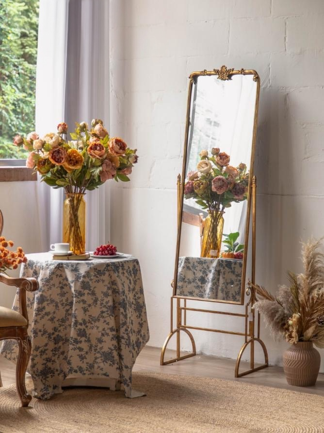 Elegant Gold Standing Mirror