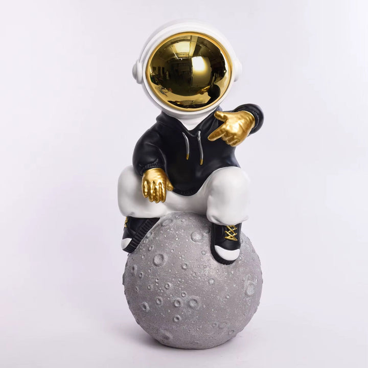 Astronaut Sitting on Moon Decorative Lamp
