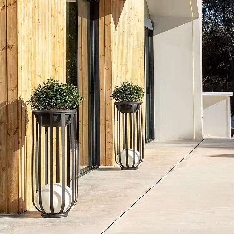 Solar or Direct Electricity Outdoor Garden Lantern Light