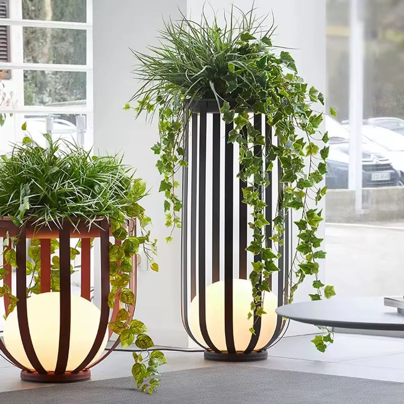 Solar or Direct Electricity Outdoor Garden Lantern Light