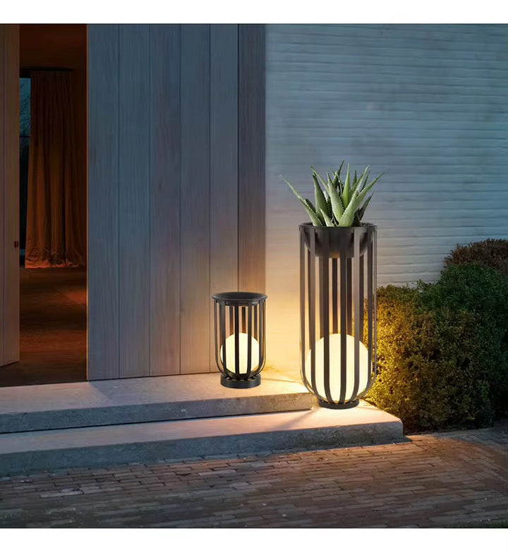 Solar or Direct Electricity Outdoor Garden Lantern Light