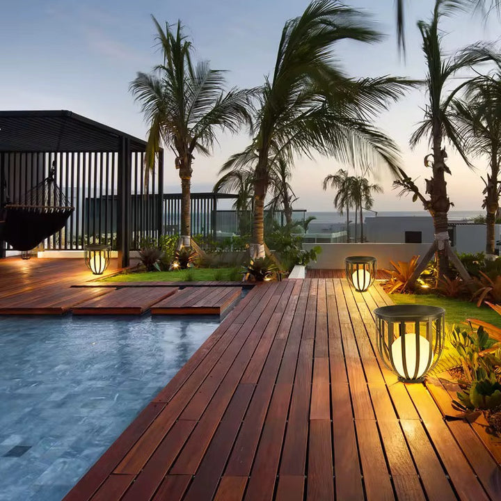 Solar or Direct Electricity Outdoor Garden Lantern Light