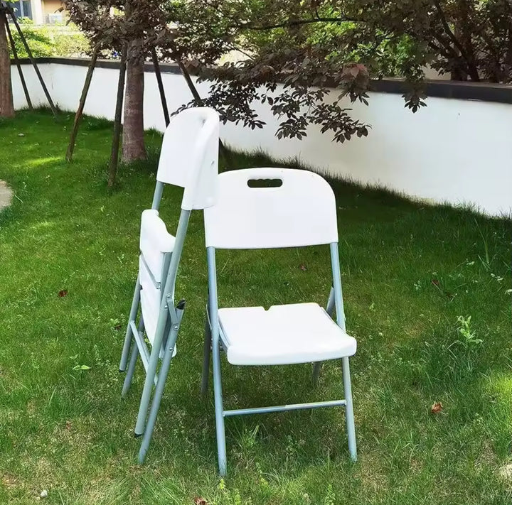 Outdoor foldable chair and table