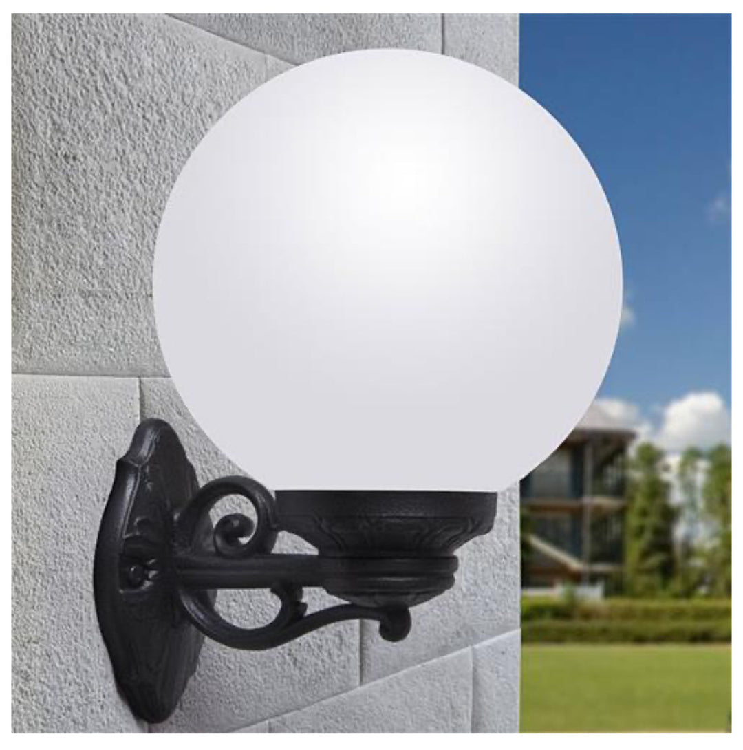 Classic Outdoor Wall Light with Globe Shade