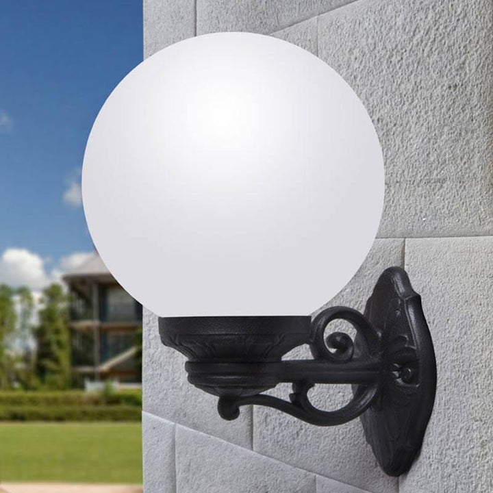 Classic Outdoor Wall Light with Globe Shade