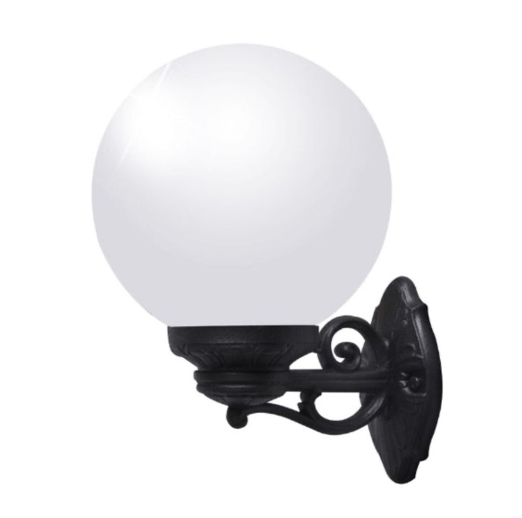 Classic Outdoor Wall Light with Globe Shade
