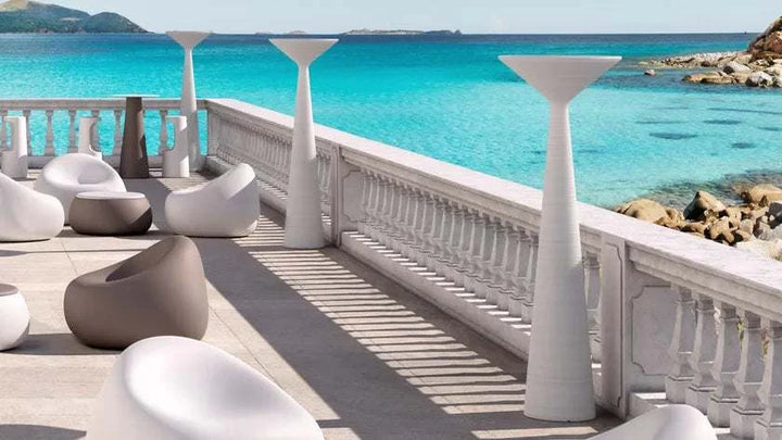Aura Column - Modern Sculptural LED outdoor Floor Lamp