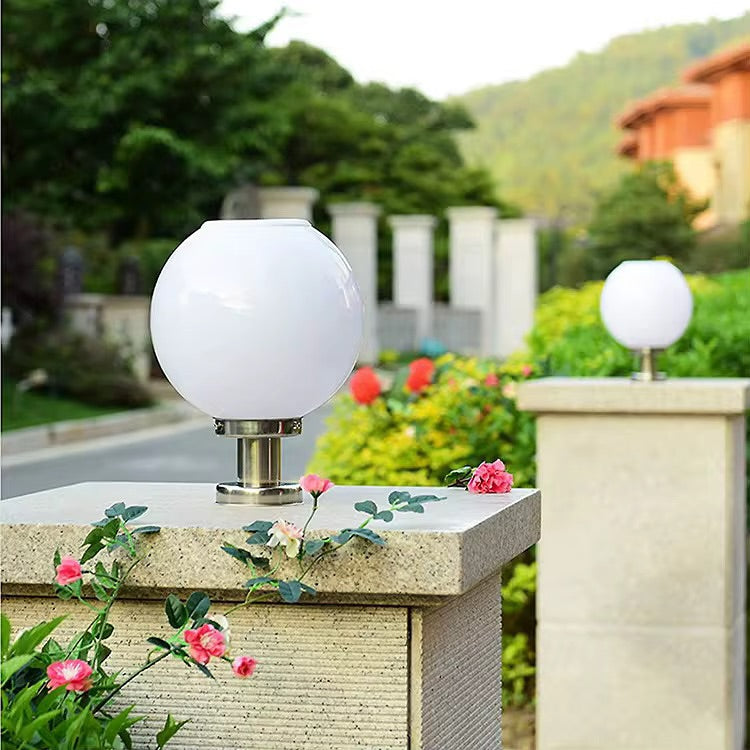 Solar Powered Outdoor Globe Light