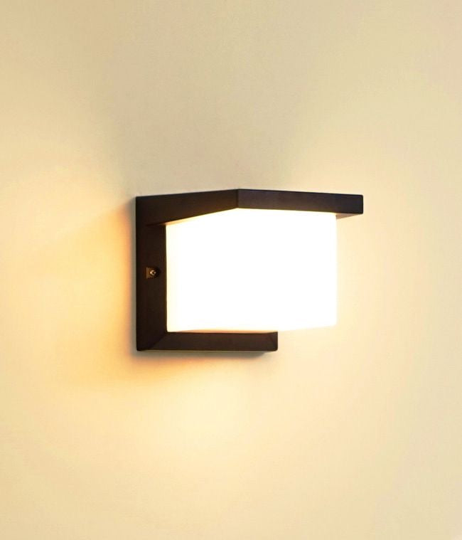 Modern Outdoor Wall Sconce Light